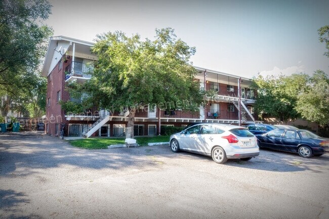 Building Photo - 1109 Alford St