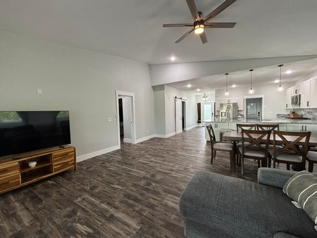 Building Photo - 94-1526-1526 Kaulua Cir