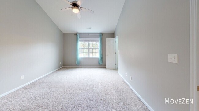 Building Photo - 2916 Hayward Ct