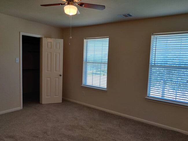 Building Photo - 3922 Camden Fields Ln
