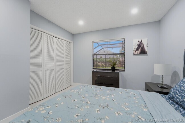 Building Photo - 606 Juniper Pl
