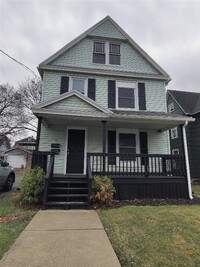 Building Photo - 62 Endicott Ave