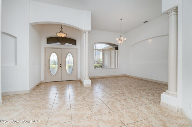 Building Photo - 3641 Gatlin Dr