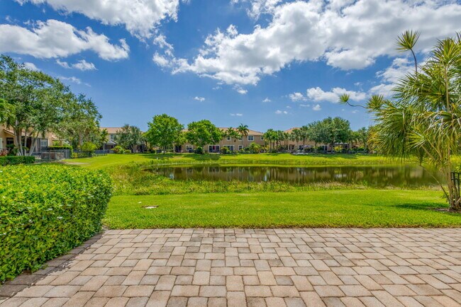 Building Photo - 4770 Cadiz Cir