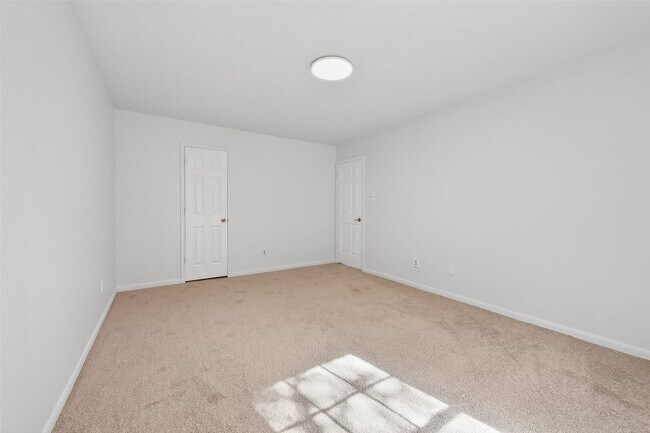 Building Photo - 7115 Renfro Dr