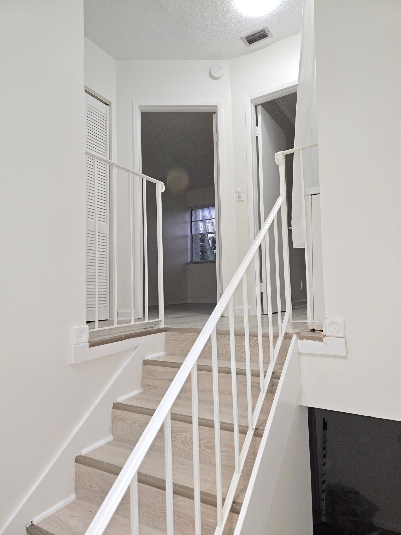 Building Photo - 8917 NW 28th Dr