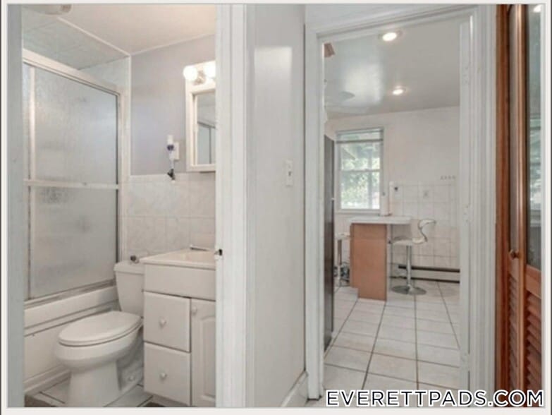 Building Photo - 121 Hancock St