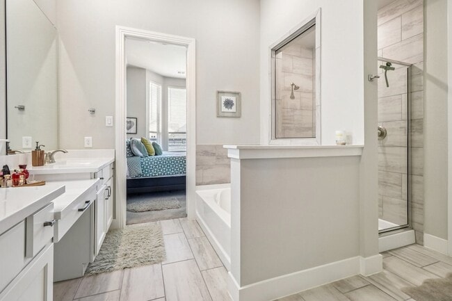 Building Photo - 847 Longbranch Way