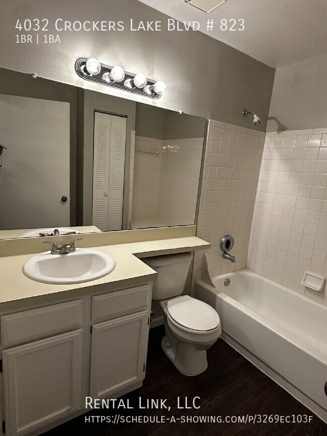 Building Photo - 4032 Crockers Lake Blvd