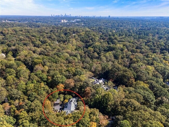 Building Photo - 2485 W Wesley Rd NW