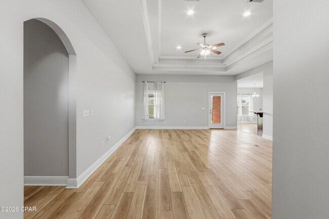 Building Photo - 5033 Pretty Way