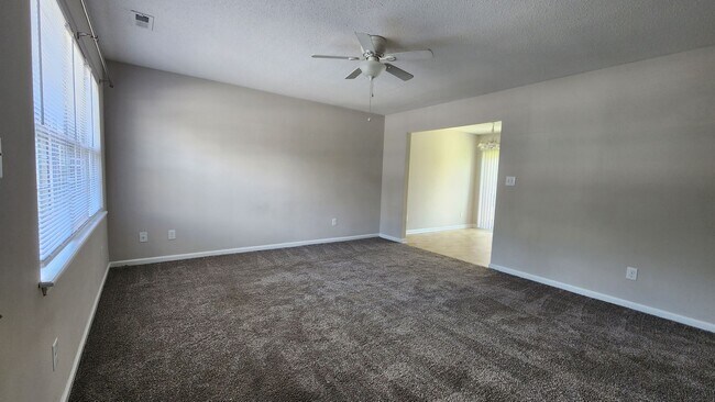 Building Photo - Townhome in Swansboro with 2 Master Suites + Community Pool. Showings Available!