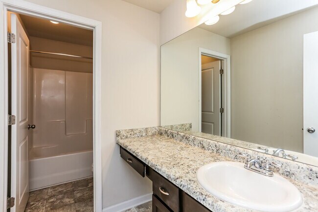 Building Photo - 461 Townsend Bend