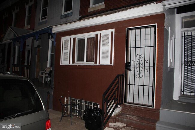 Building Photo - 5654 Appletree St
