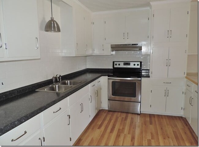 Building Photo - 2223 Imperial Ave E