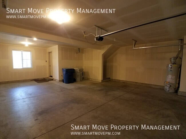 Building Photo - 3308 E Front Runner Ln