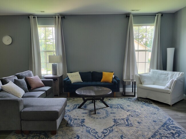 Comfy seating - 4408 Lady Rita Ln