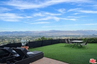 Building Photo - 3641 Sunswept Dr