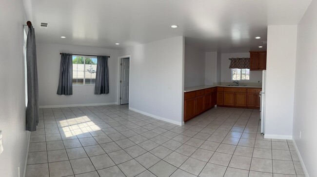 Building Photo - OPEN HOUSE FRIDAY 6/05 5PM-6PM, Spacious 2 Bedroom + Bonus Room, Back House w/ Garage & Gated Entry