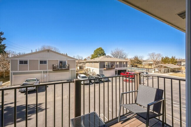 Building Photo - Charming 2BR Condo in Denver