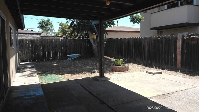 Building Photo - 4 bedroom house close to military bases