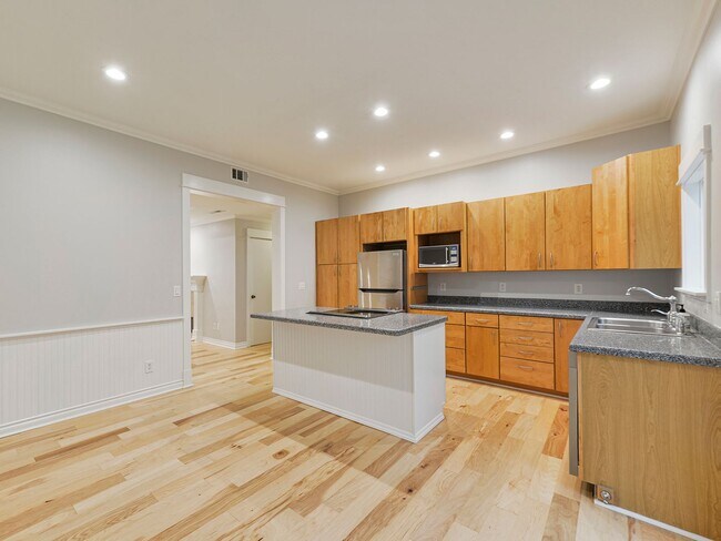 Building Photo - 8431 S 117th St