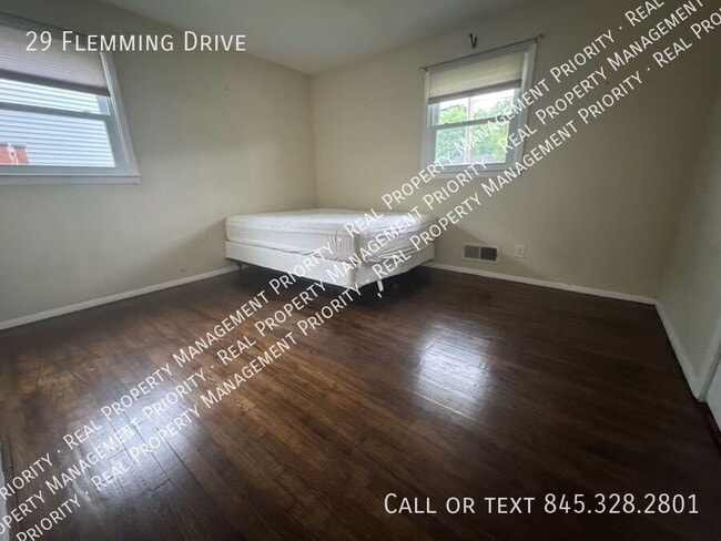 Building Photo - 29 Flemming Dr