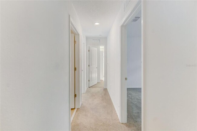Building Photo - 5615 Red Kite Dr