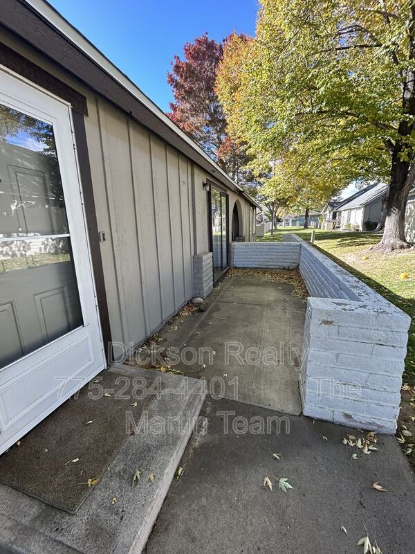 Building Photo - 1706 London Cir