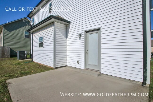 Building Photo - 3365 Tourmaline Dr