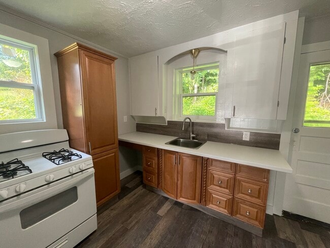 Building Photo - 2753 Mercer Rd