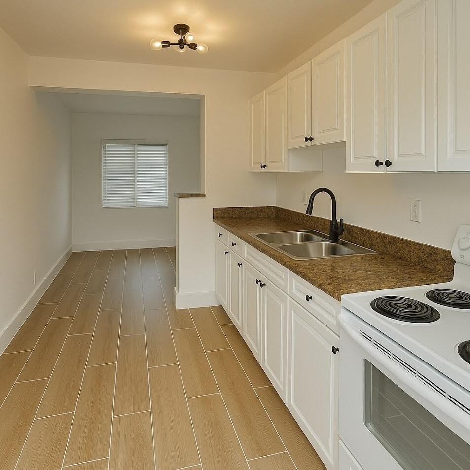 Building Photo - 1600 Center St