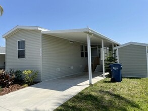 Building Photo - 757 Harbor Cir