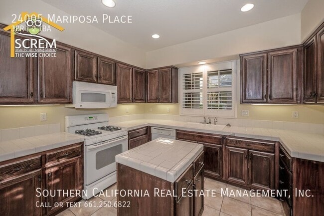 Building Photo - 24005 Mariposa Pl