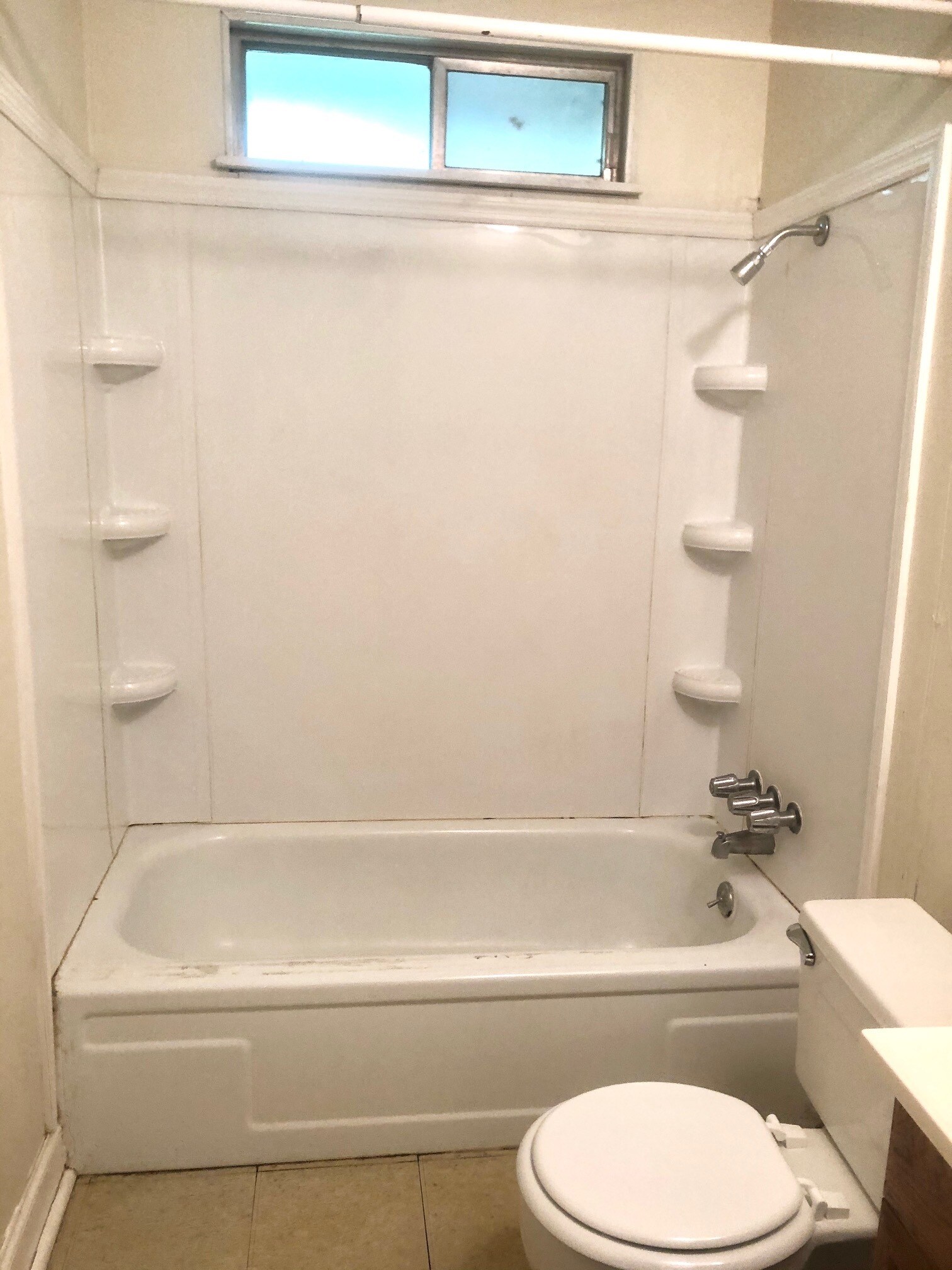 Building Photo - 43334 Happywoods Rd Exd