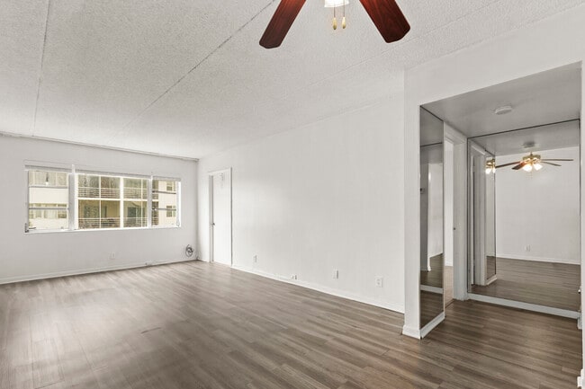 Building Photo - 4500 N Flagler Dr