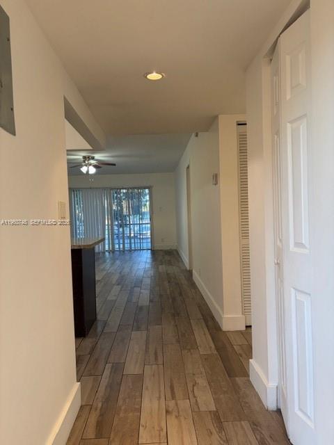 Building Photo - 5510 N Lakewood Cir