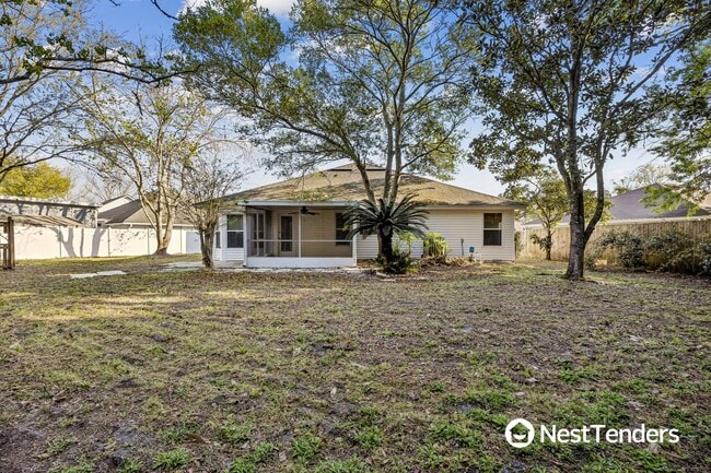 Building Photo - Great Location Near Town Center!