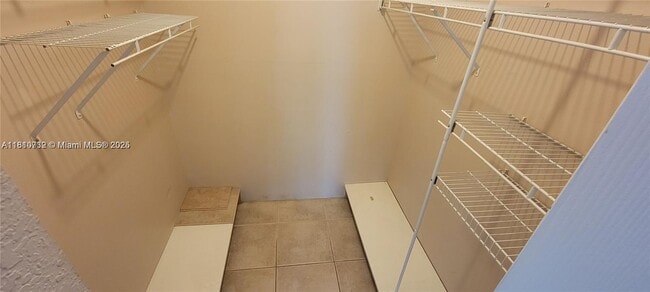Building Photo - 2731 Taft St