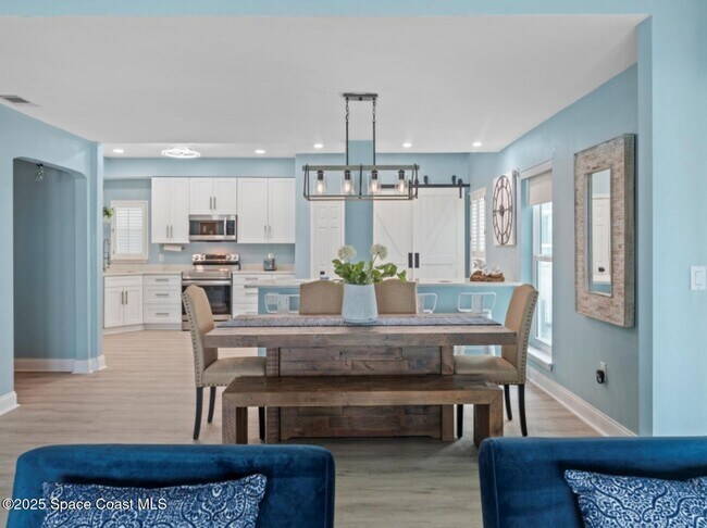 Building Photo - 3037 S Hwy A1A