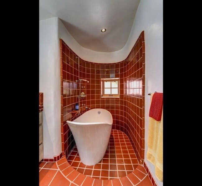 Building Photo - Live in a Piece of Santa Fe’s History – Av...