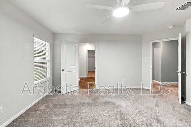 Building Photo - 11641 Claudette St