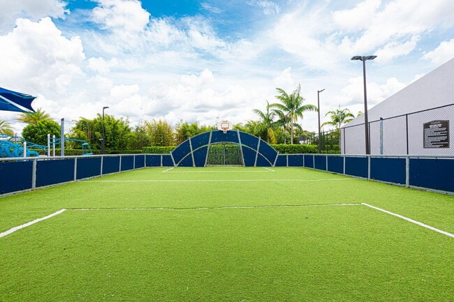 Building Photo - 10990 Oceano Wy