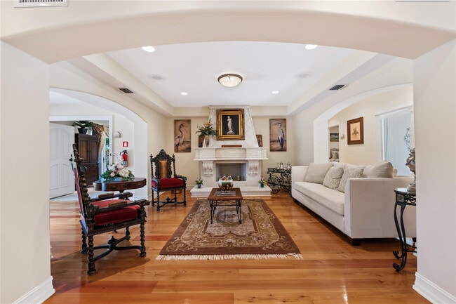 Building Photo - 1600 S Ocean Dr