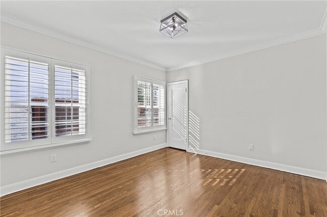 Building Photo - 11147 Hortense St