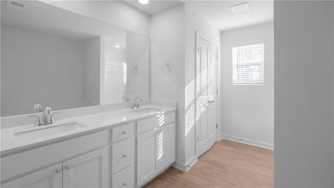 Building Photo - 2030 Underwood Dr