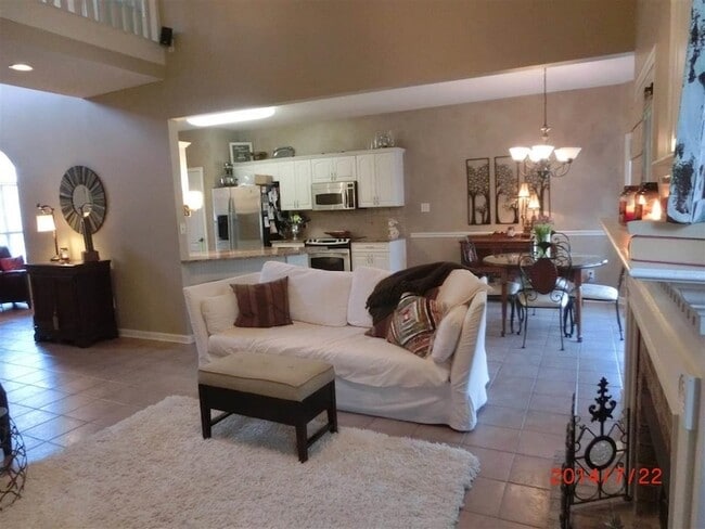 Building Photo - 9291 N Fairmont Cir