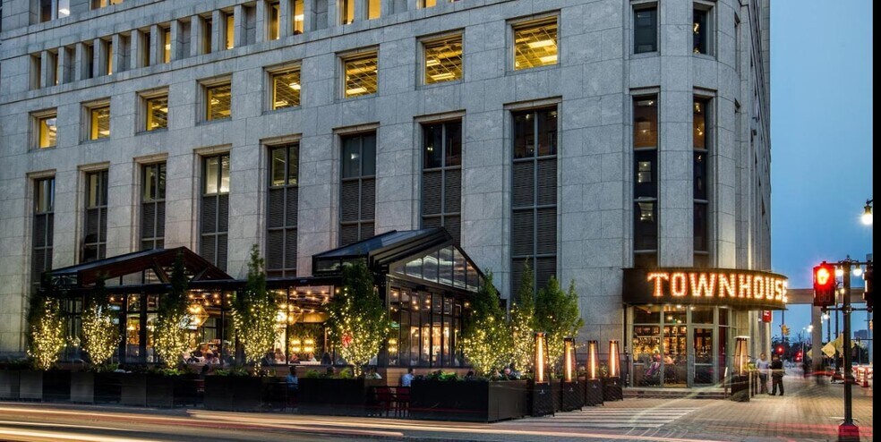 Building Photo - 525 W Lafayette Blvd