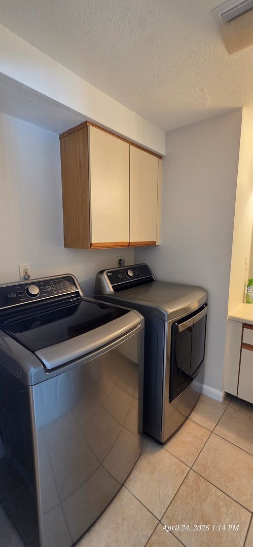 Building Photo - Tastefully Updated 3-bedroom, 2.5-bath rental in Derry