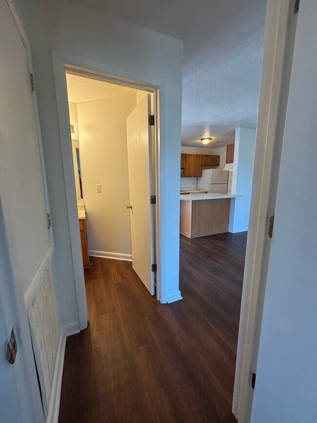 Building Photo - 6403 Starbrook Dr